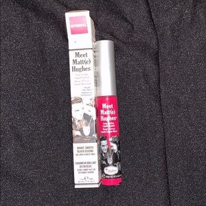 The BALM - MEET MATTE HUGHES lipatick(gloss)